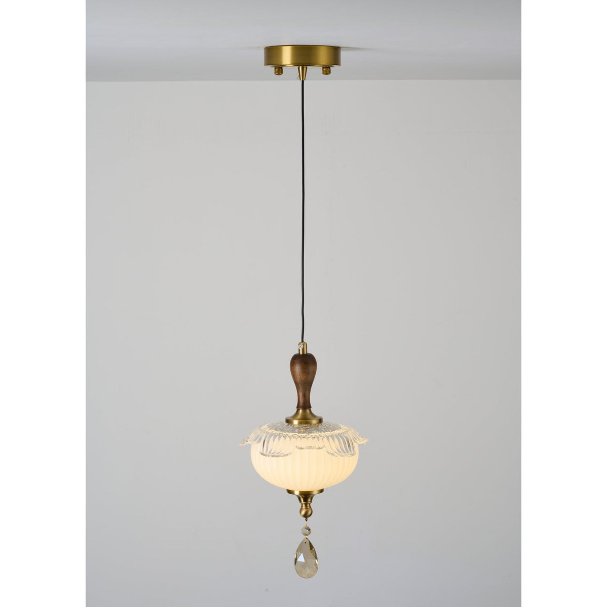 
Supplier real photograph of Valloren Pendant B complete front view unlit